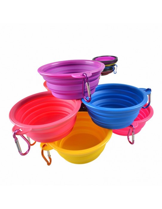 Foldable travel bowl with carabiner